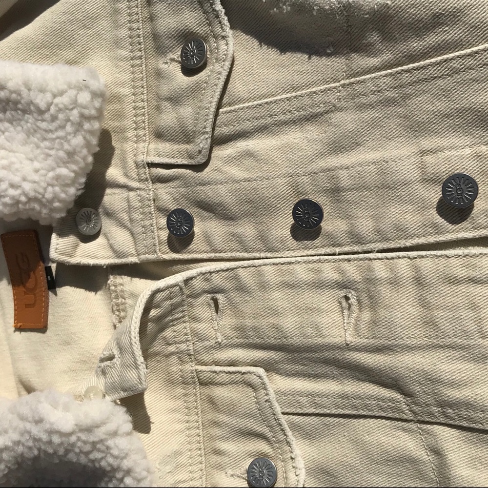 Ugg Jacket With Removable Collar - image 3